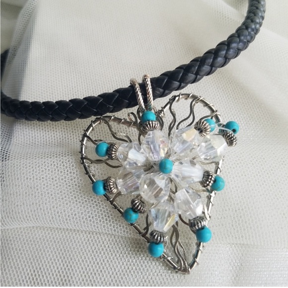 Swarovski Elements & Turquoise Beads Heart Pendant Choker on Faux Leather Cord - Picture 9 of 16